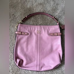 Gorgeous leather pink coach bag excellent condition
